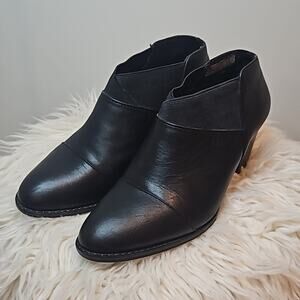 Vionic Orthoheel Black Leather Elastic Strap Ankle Boot
